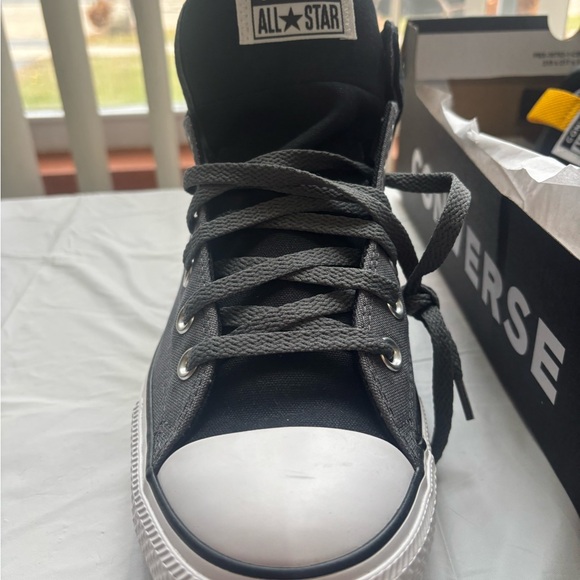 Converse Men's Black and Gray Sneakers with Yellow Accents - Picture 4 of 4